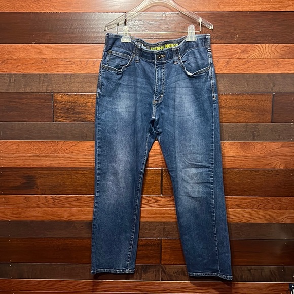 Lee Other - Lee Modern Series Straight Fit Tapered Leg Denim Blue Jeans